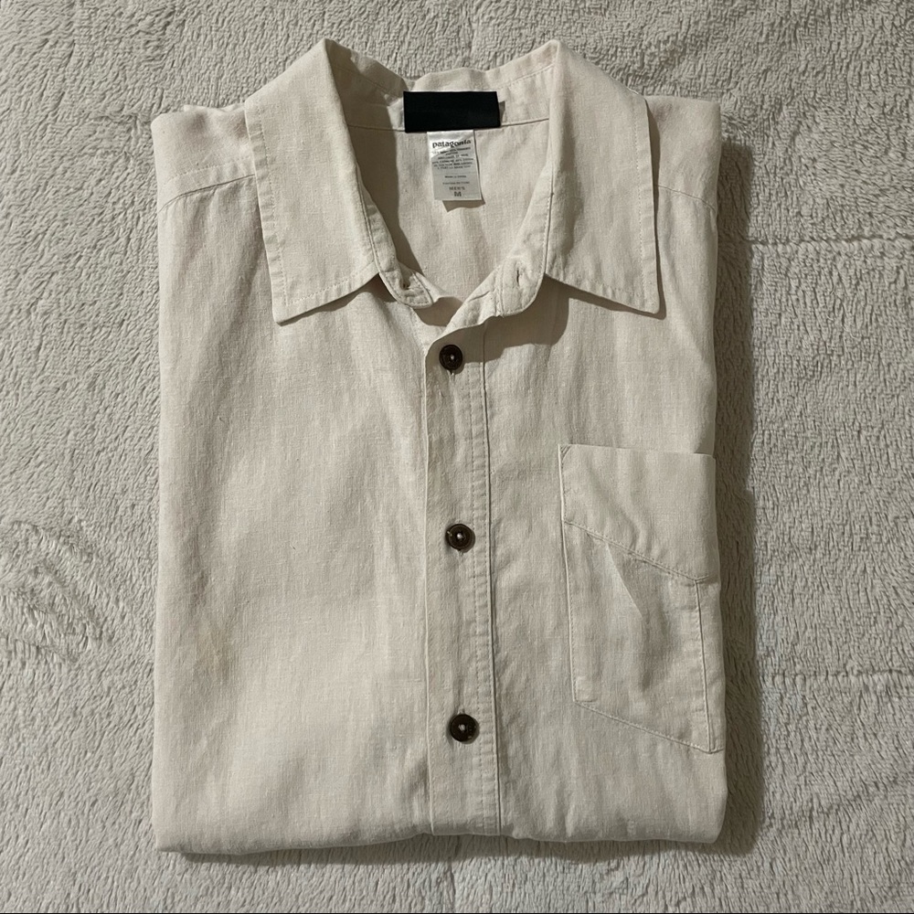 Patagonia Off White Button Down Shirt / Size M